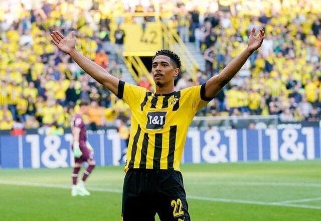 Real Madrid anuncia contratação do meia Bellingham