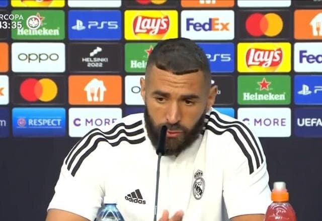 Benzema desconversa sobre ser melhor do mundo e confirma fase artilheira sem CR7