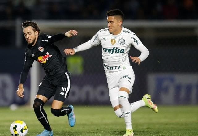 Palmeiras sofre com lei do ex e arranca empate contra o RB Bragantino