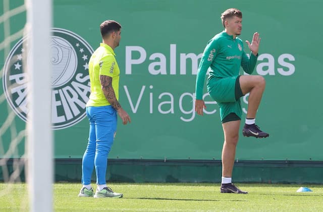 Palmeiras inicia preparação para dérbi decisivo com indefinição na zaga