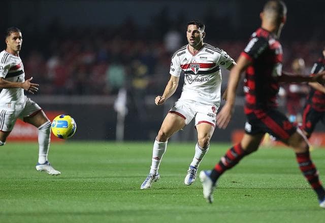 Calleri, do São Paulo, avisa: "Podemos surpreender o Flamengo no Maracanã"