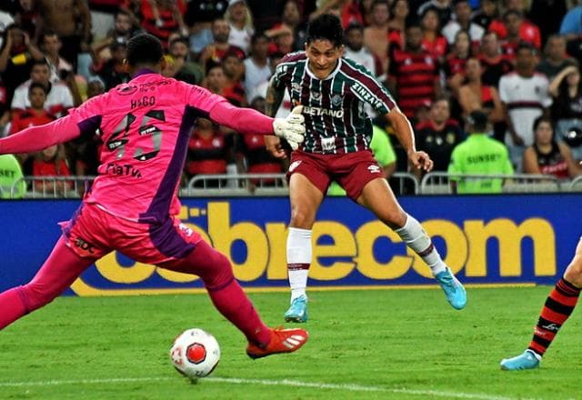 Após gols na final, Cano elogia Fluminense: "Voltamos a ter confiança"