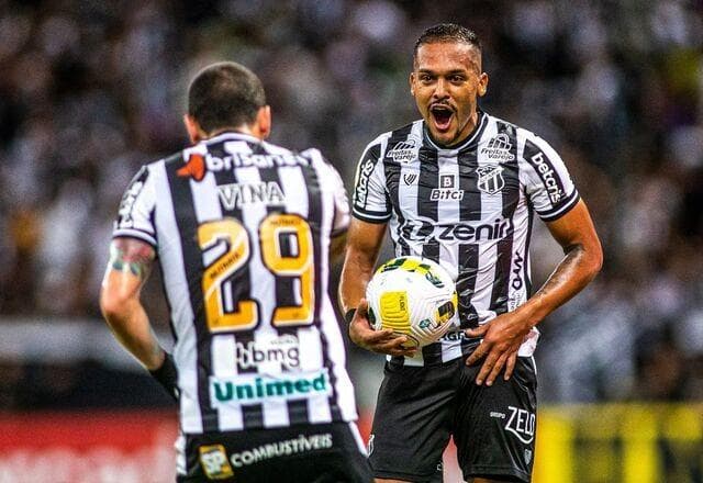 Ceará vira sobre o Corinthians em noite de golaços no Castelão