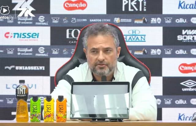 Após demitir técnico, Mattos anuncia: "O Santos vai ao mercado"