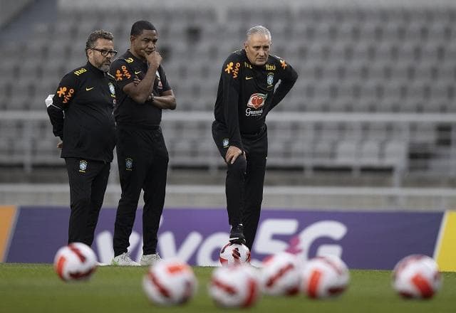 Comissão da seleção brasileira irá a dez jogos antes de convocação; veja lista