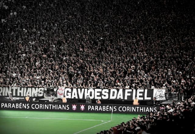 Corinthians emite nota de repúdio por atraso na liberação da torcida no Maracanã 