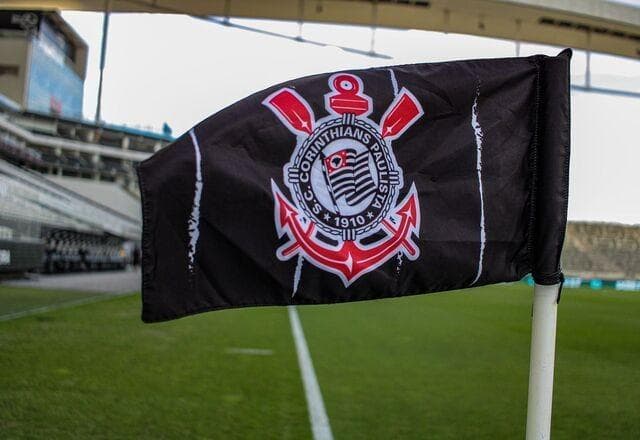 Corinthians interrompe exposição de empresa após atraso de pagamento