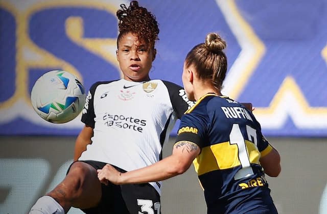 Gabi Zanotti brilha, Corinthians goleia Boca Juniors e avança na Libertadores Feminina