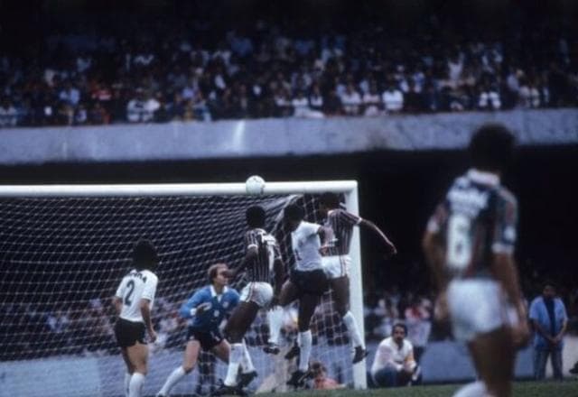 Única classificação do Fluminense sobre o Corinthians foi marco dos anos 80