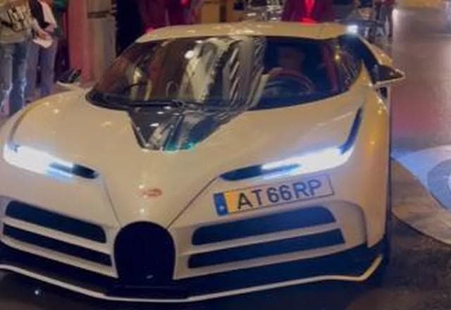 É muita grana: Cristiano Ronaldo rouba cena com carro de R$ 45 milhões; veja