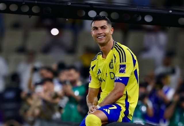 Cristiano Ronaldo é o atleta mais bem pago do mundo; confira ranking