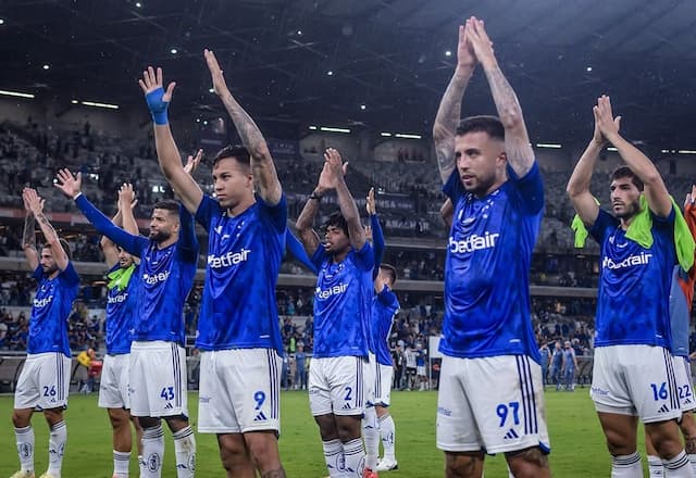 Torcedores do Cruzeiro têm ingressos cancelados para final da Sul-Americana; veja situação