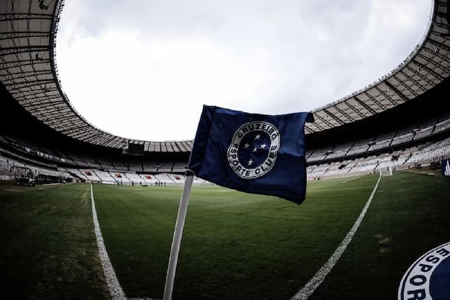 Cruzeiro repudia ameaças a seus jogadores e a goleiro do América
