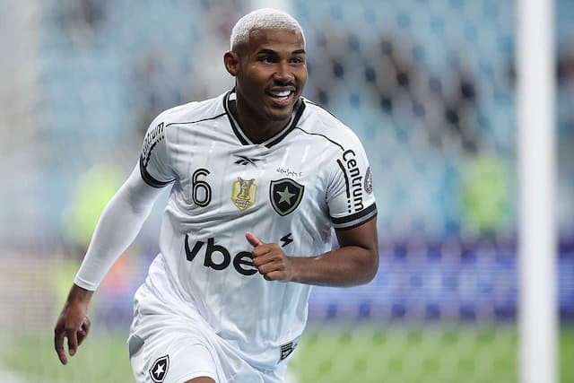 Vasco faz sondagem por Cuiabano e avalia contratação por empréstimo