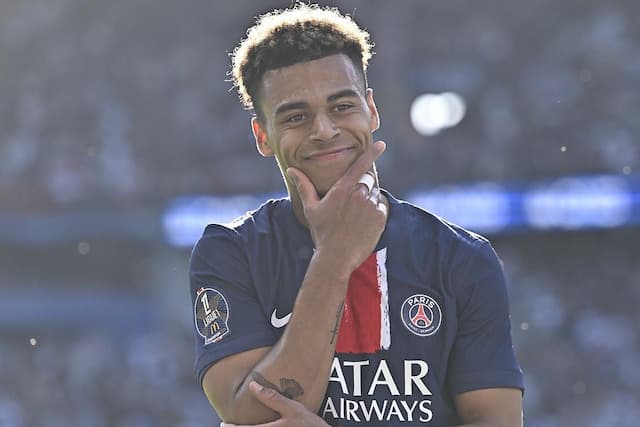 Astro do PSG, Désiré Doué conquista o Golden Boy 2025