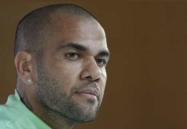 Jornal revela outra vítima de Daniel Alves em boate de Barcelona