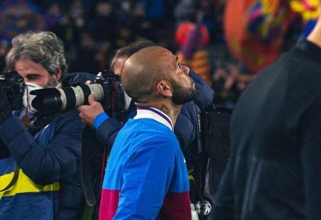 Daniel Alves manda recado ao Real Madrid: "Sorte deles que não chegamos antes"