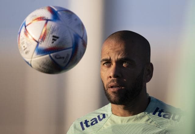 Advogado de Daniel Alves diz: "Há esperança pela liberdade"