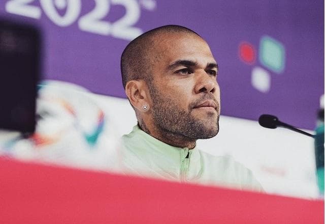 Advogado de Daniel Alves abandona caso de agressão sexual na Espanha