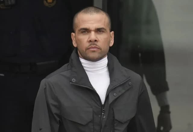Caso Daniel Alves: MP da Catalunha vai recorrer de decisão que absolveu ex-jogador