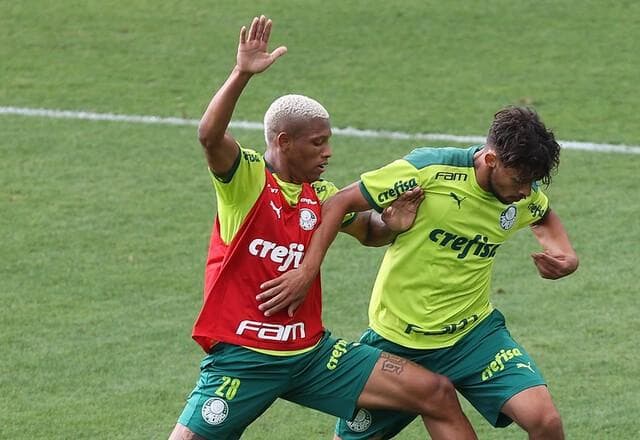 Palmeiras encara Athletico-PR sem Danilo e Scarpa; veja quem pode entrar