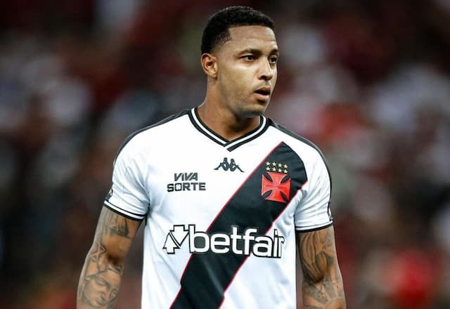 Vasco confirma compra de David, mas lesão adia estreia em 2025