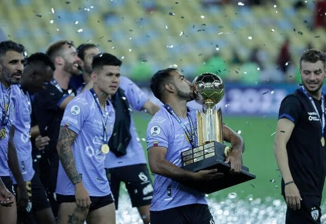 Campeão da Sul-Americana vence campeão da Libertadores pela 7ª vez; veja