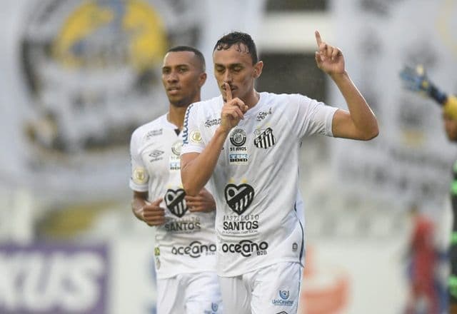 Santos repatria Pituca e chega a 10º reforço para 2024; veja lista