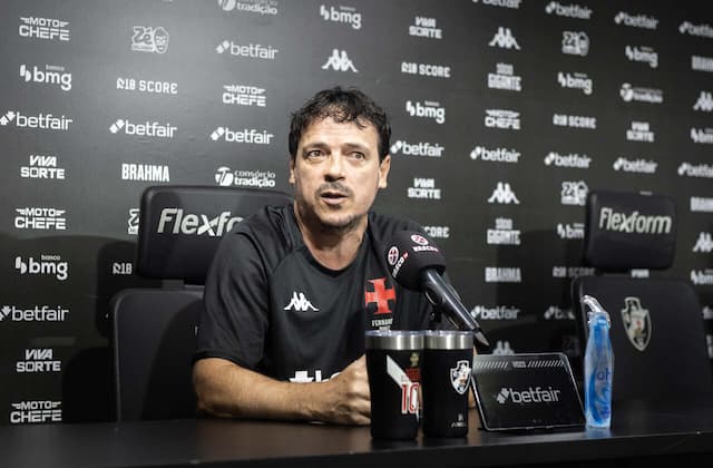 Diniz desaprova atuação do Vasco e diz: "Que sirva de lição"