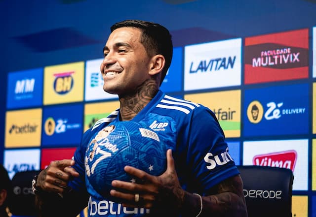 Dudu é apresentado e evita falar de polêmica entre Palmeiras e Cruzeiro
