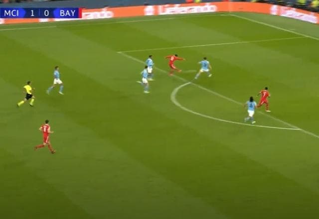 Ederson defende chute de Sané e evita empate do Bayern sobre o City