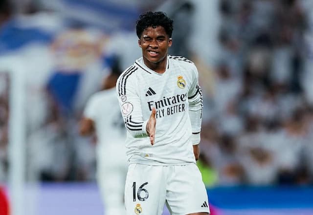 Endrick revela inspiração em ídolo para marcar mais gols: “Me disse para ver os vídeos dele”