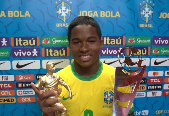 Endrick celebra título e premiações pela seleção: "Incrível para mim"