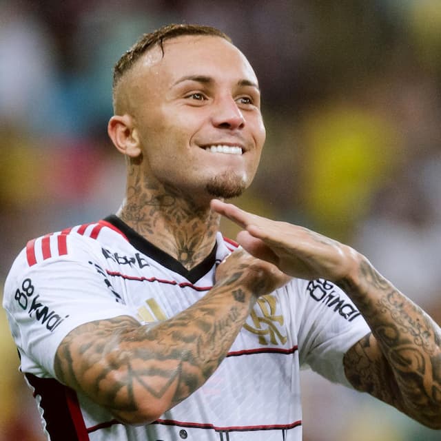 Flamengo domina Fluminense e sai na frente na semifinal do Carioca