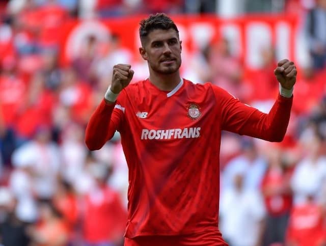 Corinthians encaminha contratação do atacante Pedro Raul