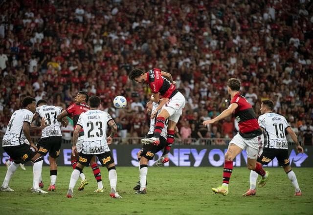 Flamengo não perde para o Corinthians no Rio de Janeiro desde 2015