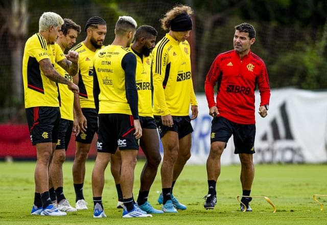 Flamengo x Goiás: onde assistir, prováveis escalações e desfalques