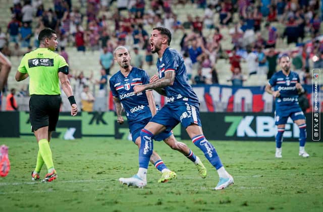 Com gol antológico, Grêmio empata com o Fortaleza em 2 a 2