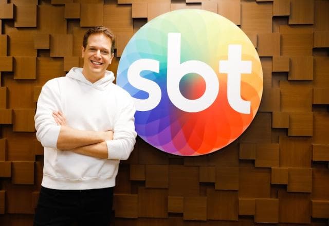 Fred Ring assina com o SBT: "Amo o Silvio Santos e tudo o que a emissora representa"