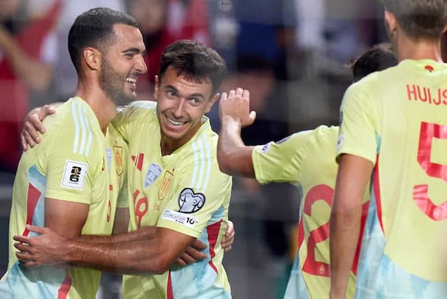 Imprensa local exalta vitória da Espanha nas Eliminatórias: "Ode ao futebol total"