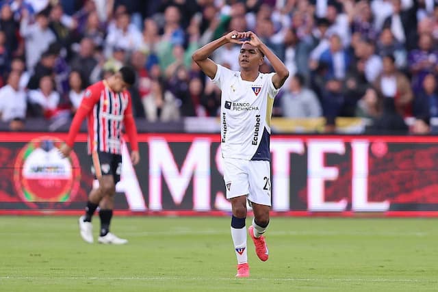 São Paulo vacila na defesa, perde para a LDU e fica em situação delicada na Libertadores