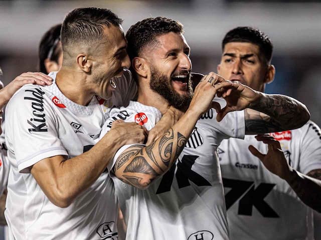 Santos tem primeiro tempo avassalador e vence o Corinthians na Vila Belmiro