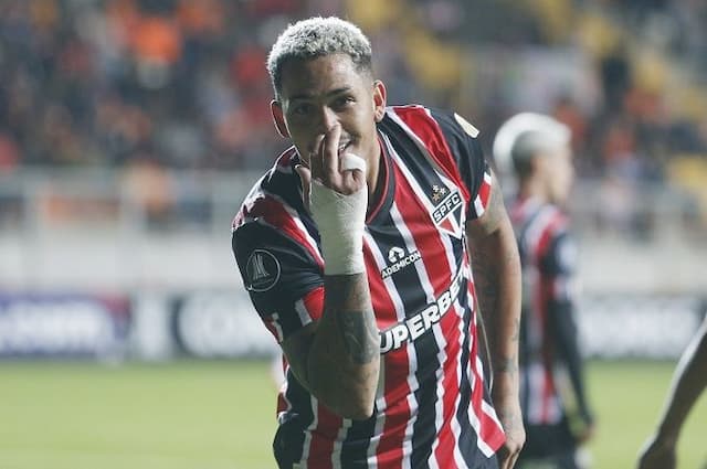 São Paulo vence o Cobresal e garante vaga antecipada nas oitavas da Libertadores