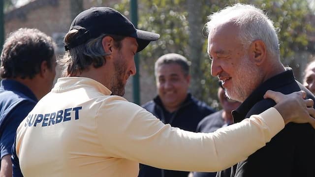 Diretor do São Paulo banca permanência de Zubeldía: "Até o fim do ano"