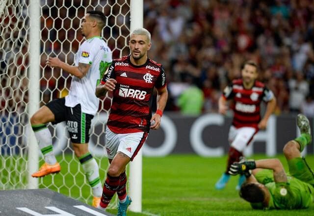 Flamengo domina América-MG e consegue vitória tranquila no Maracanã