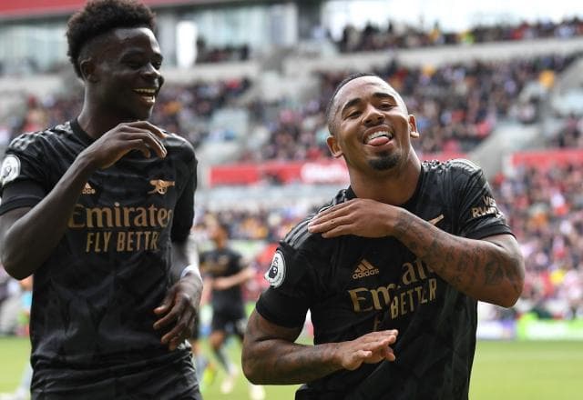 Gabriel Jesus marca, comemora com dança e diz: "Fiz para o Vini Jr"