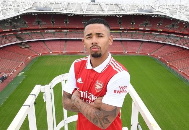 Arsenal anuncia contratação do atacante Gabriel Jesus