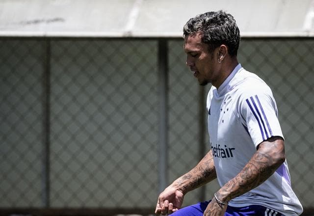 Gabriel Veron lesiona pé direito e terá de passar por cirurgia