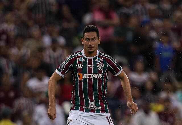 Ganso sonha em voltar para seleção brasileira: "Quem sabe estar numa Copa"