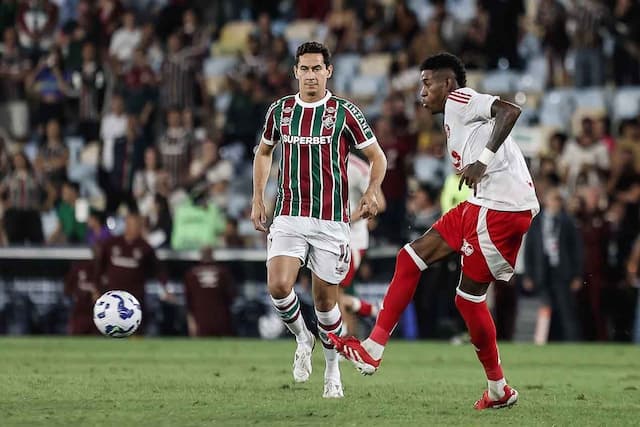 Ganso pode voltar ao Fluminense até o fim de outubro